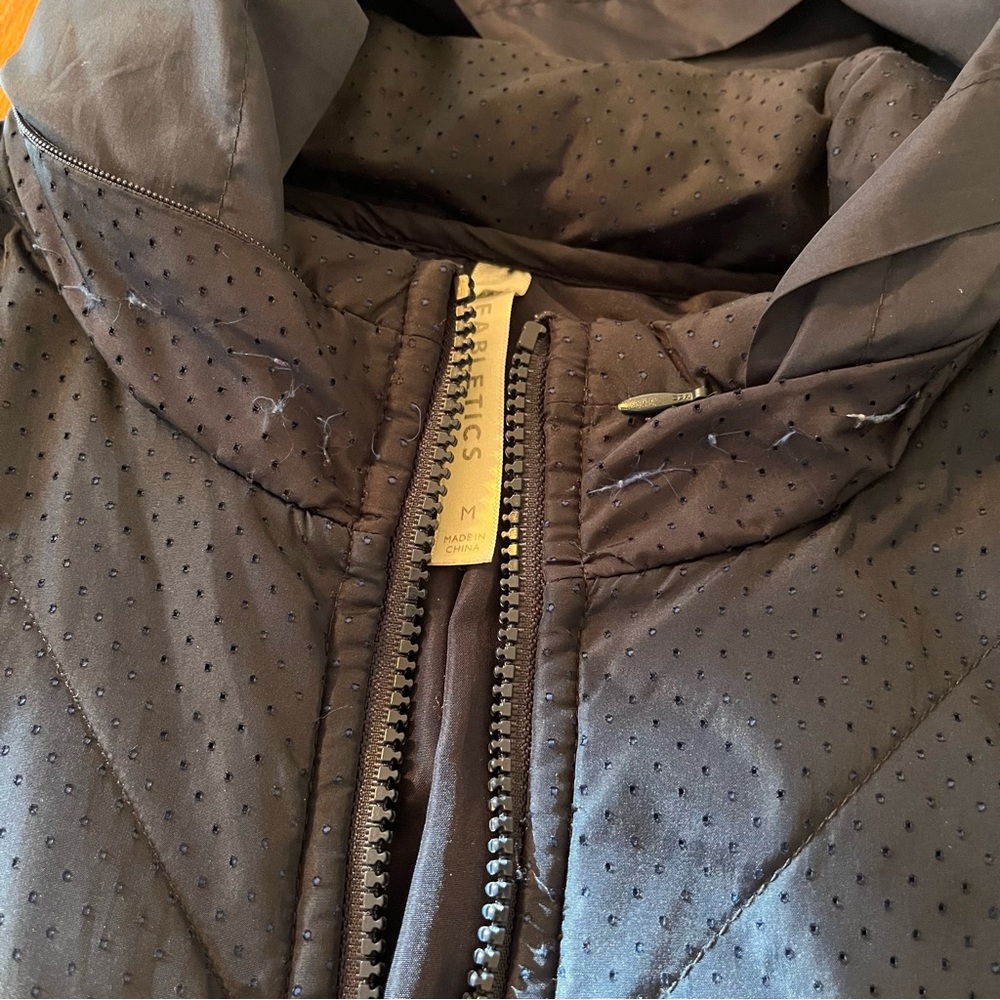 Fabletics Women’s Light Puffer Jacket Navy Medium - image 8